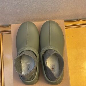 BRAND NEW UGG TASMAN X!!!